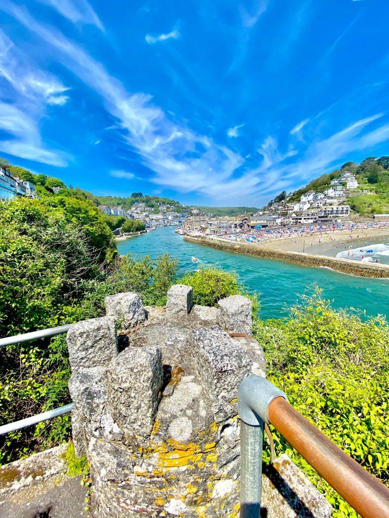 looe castle wall looking over the water