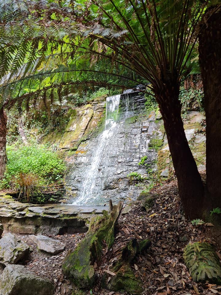 trabah gardens waterfall